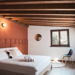 Duplex Con Vista E Terrazza 6 Minuti Dal Bernina Express Apartment